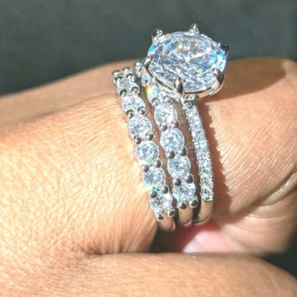 Shimmering 5ct Round Cut Moissanite Trio Silvery Bridal Wedding Ring Set